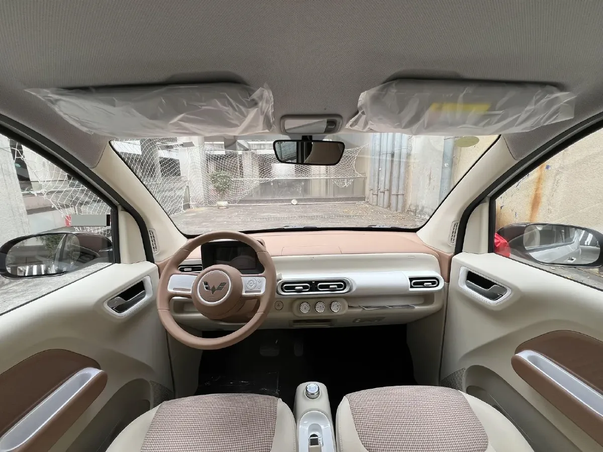 2024 WuLing HongGuang MINI EV BEV 17.3KWH,autocango,china used car exporter,china ev exporter,chinese used car exporter,chinese used ev exporter