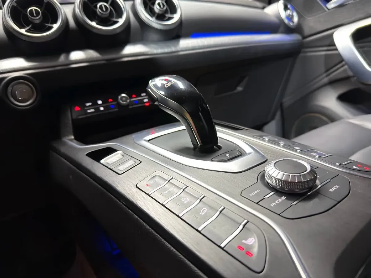 2020 WEY VV5 1.5T 171HP L4 7DCT,autocango,china used car exporter,china ev exporter,chinese used car exporter,chinese used ev exporter