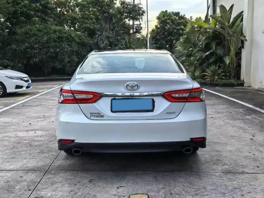 2018 Toyota Camry 2.5L 209HP L4 8AT,autocango,china used car exporter,china ev exporter,chinese used car exporter,chinese used ev exporter