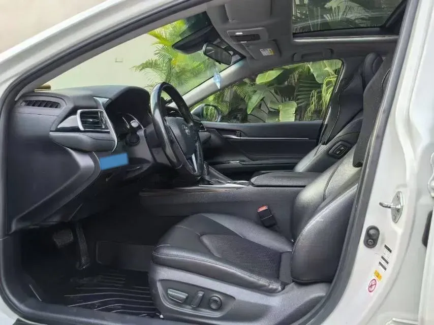 2018 Toyota Camry 2.5L 209HP L4 8AT,autocango,china used car exporter,china ev exporter,chinese used car exporter,chinese used ev exporter