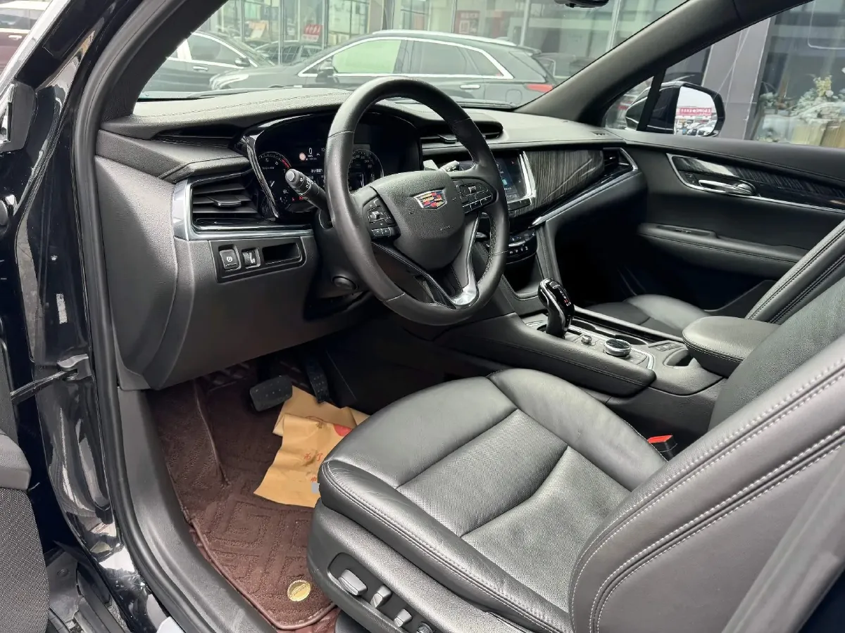 2020 Cadillac XT6 2.0T 241HP L4 9AT,autocango,china used car exporter,china ev exporter,chinese used car exporter,chinese used ev exporter