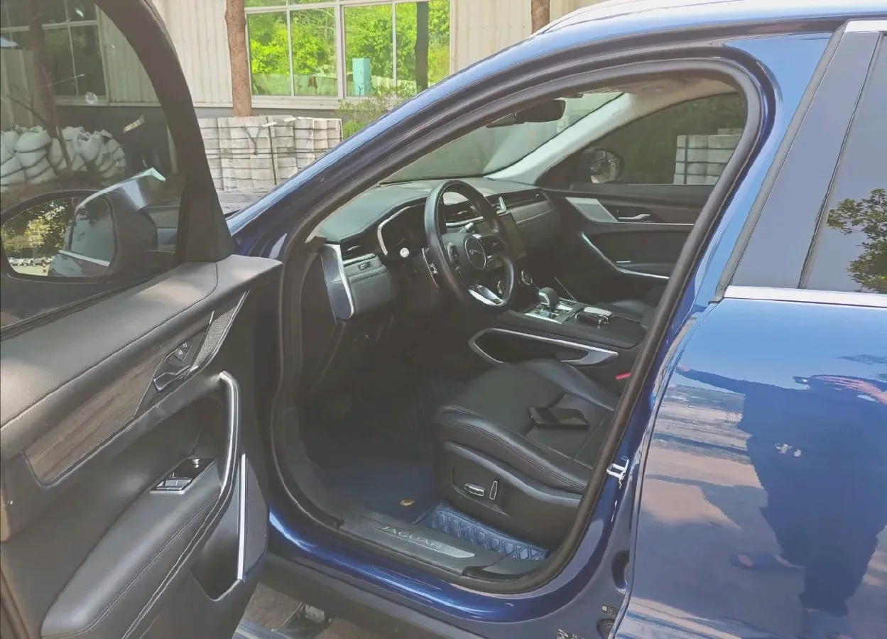 2021 Jaguar F-PACE 2.0T 250HP L4 8AT,autocango,china used car exporter,china ev exporter,chinese used car exporter,chinese used ev exporter