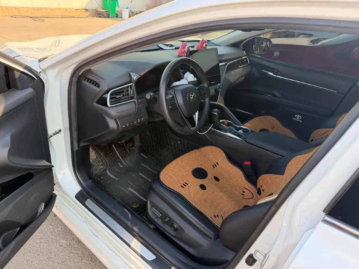 2021 Toyota Camry 2.5L 209HP L4 8AT,autocango,china used car exporter,china ev exporter,chinese used car exporter,chinese used ev exporter