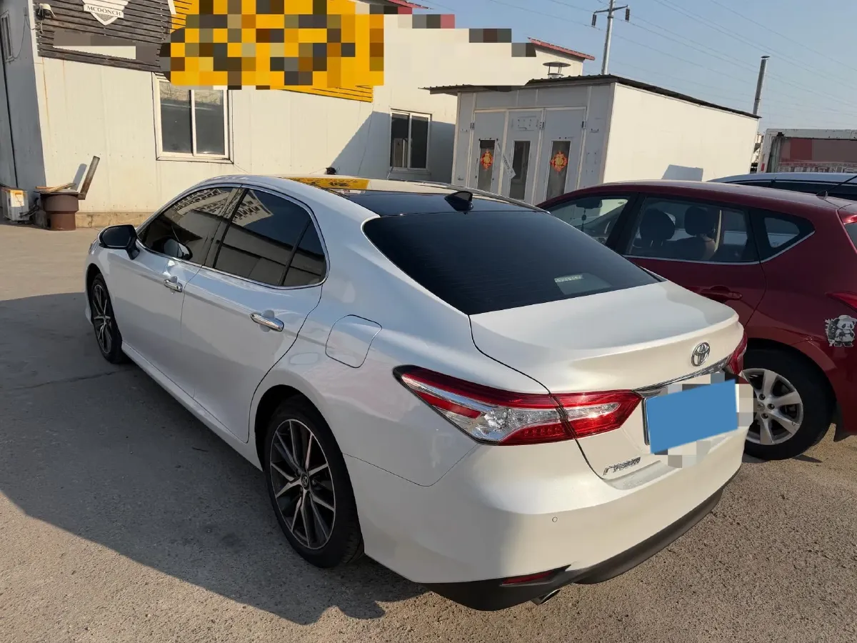 2021 Toyota Camry 2.5L 209HP L4 8AT,autocango,china used car exporter,china ev exporter,chinese used car exporter,chinese used ev exporter