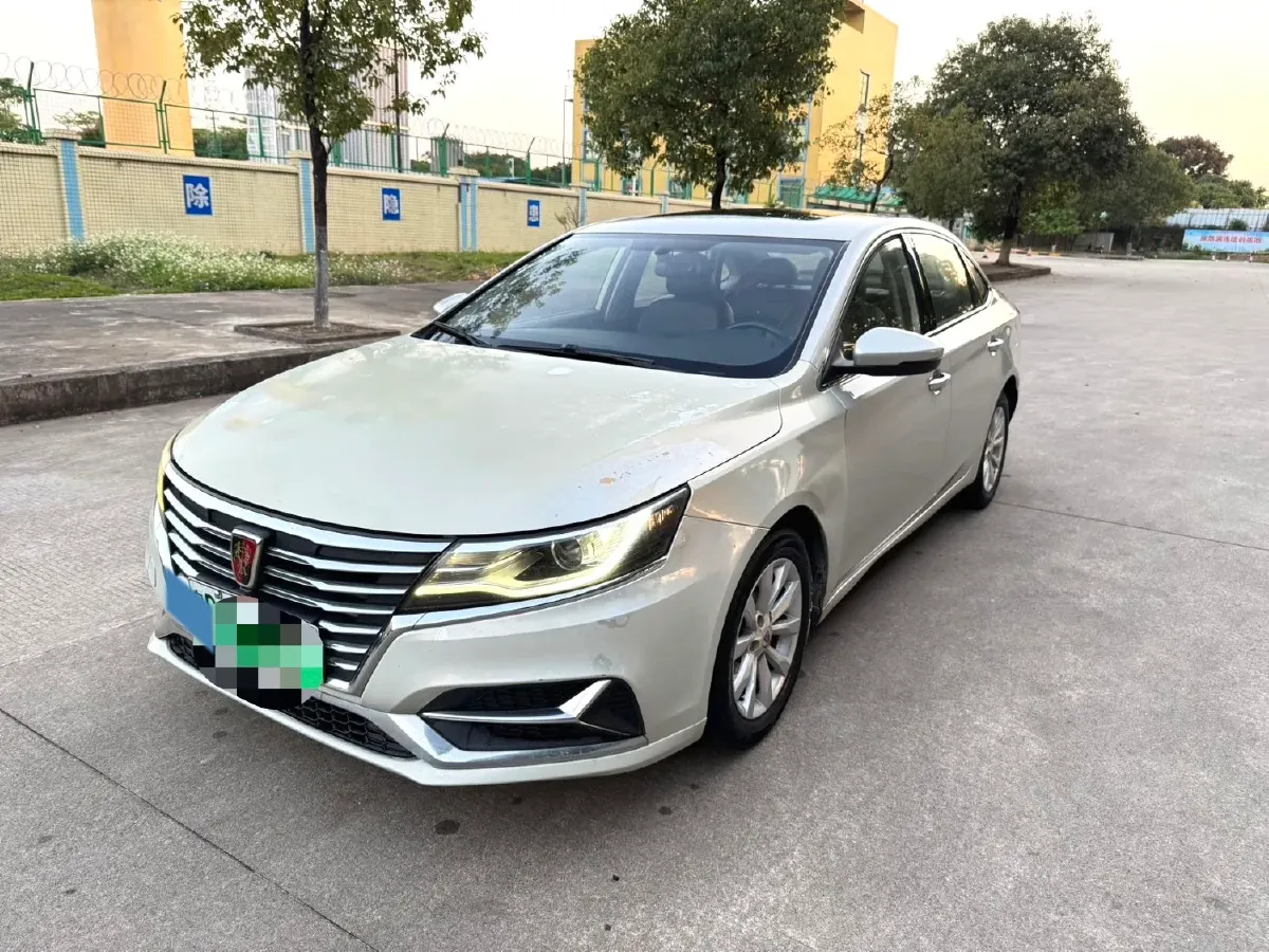 2018 Roewe i6 1.0T 125HP L3 7DCT,autocango,china used car exporter,china ev exporter,chinese used car exporter,chinese used ev exporter