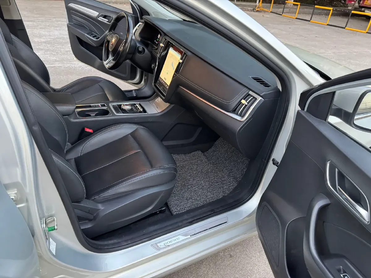 2018 Roewe i6 1.0T 125HP L3 7DCT,autocango,china used car exporter,china ev exporter,chinese used car exporter,chinese used ev exporter