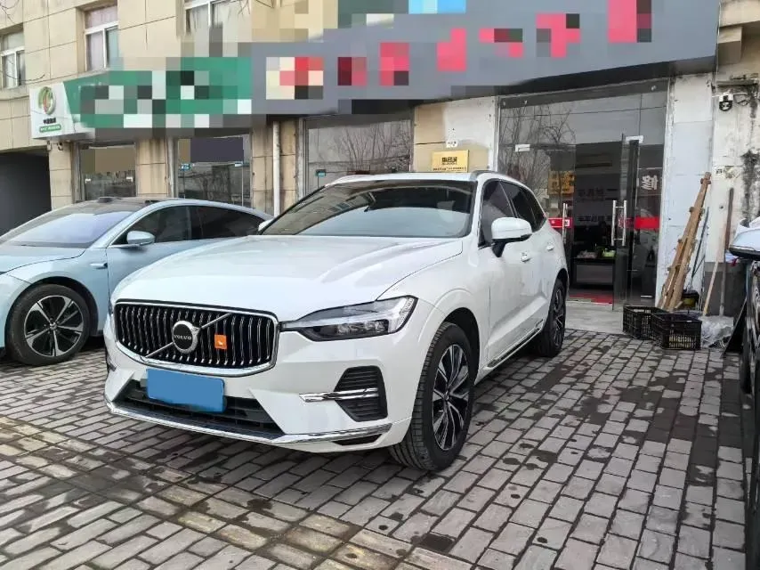 2023 Volvo XC60 2.0T 250HP L4 8AT,autocango,china used car exporter,china ev exporter,chinese used car exporter,chinese used ev exporter