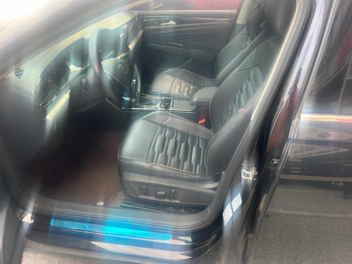 2019 Skoda Kodiak 2.0T 186HP L4 7DCT,autocango,china used car exporter,china ev exporter,chinese used car exporter,chinese used ev exporter