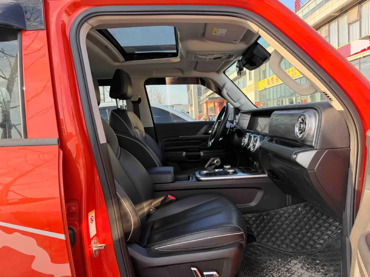 2021 Tank 300 2.0T 227HP L4 8AT,autocango,china used car exporter,china ev exporter,chinese used car exporter,chinese used ev exporter