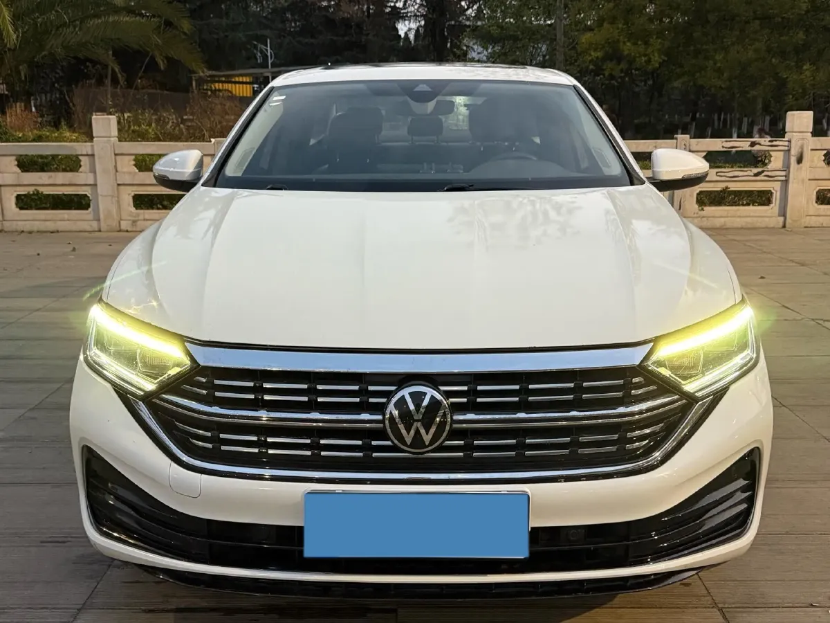 2022 Volkswagen Sagitar 1.2T 116HP L4 7DCT,autocango,china used car exporter,china ev exporter,chinese used car exporter,chinese used ev exporter