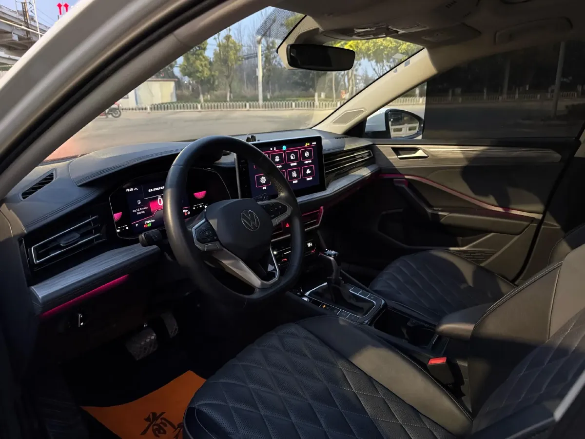 2022 Volkswagen Sagitar 1.2T 116HP L4 7DCT,autocango,china used car exporter,china ev exporter,chinese used car exporter,chinese used ev exporter