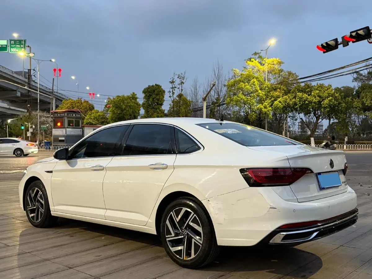 2022 Volkswagen Sagitar 1.2T 116HP L4 7DCT,autocango,china used car exporter,china ev exporter,chinese used car exporter,chinese used ev exporter