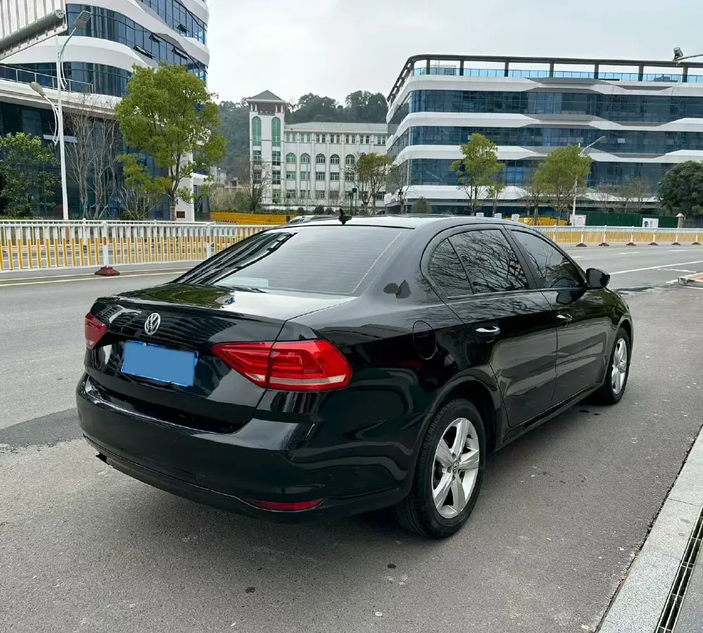 2017 Volkswagen Lavida 1.6L 110HP L4 6AT,autocango,china used car exporter,china ev exporter,chinese used car exporter,chinese used ev exporter