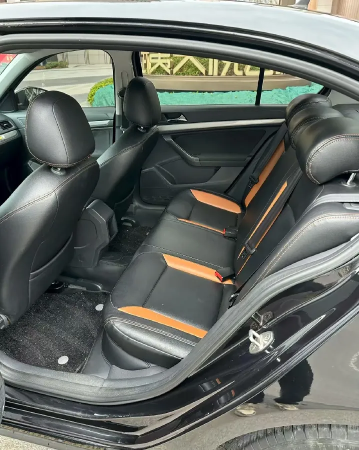 2017 Volkswagen Lavida 1.6L 110HP L4 6AT,autocango,china used car exporter,china ev exporter,chinese used car exporter,chinese used ev exporter