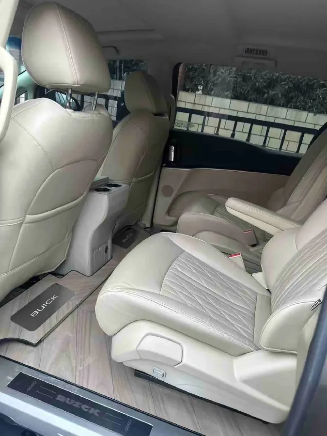 2023 Buick GL8 2.0T 237HP L4 9AT,autocango,china used car exporter,china ev exporter,chinese used car exporter,chinese used ev exporter