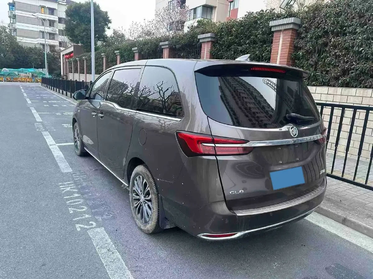 2023 Buick GL8 2.0T 237HP L4 9AT,autocango,china used car exporter,china ev exporter,chinese used car exporter,chinese used ev exporter