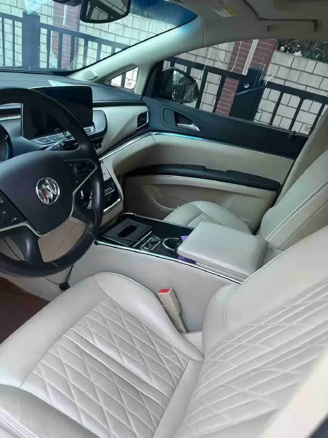 2023 Buick GL8 2.0T 237HP L4 9AT,autocango,china used car exporter,china ev exporter,chinese used car exporter,chinese used ev exporter