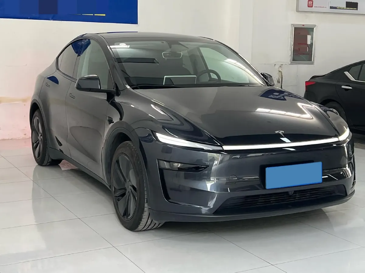 2025 Tesla Model Y BEV 62.5KWH,autocango,china used car exporter,china ev exporter,chinese used car exporter,chinese used ev exporter