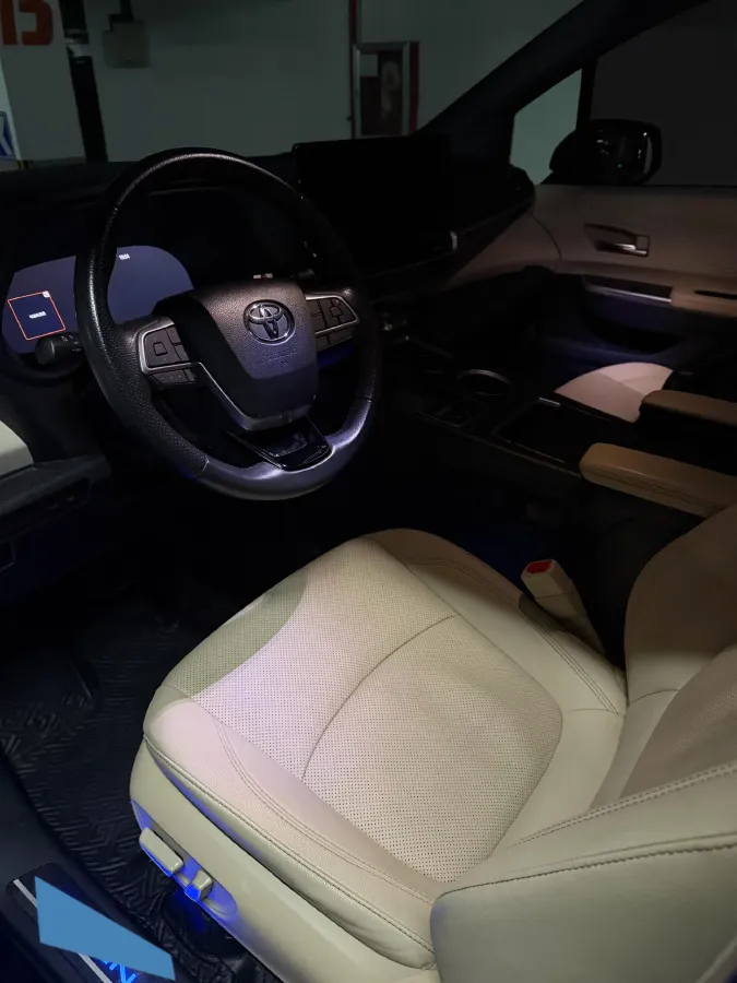 2021 Toyota Sienna 2.5L 192HP L4 E-CVT Hybrid,autocango,china used car exporter,china ev exporter,chinese used car exporter,chinese used ev exporter