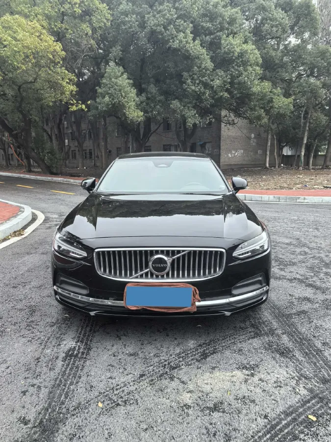 2022 Volvo S90 2.0T 250HP L4 8AT,autocango,china used car exporter,china ev exporter,chinese used car exporter,chinese used ev exporter