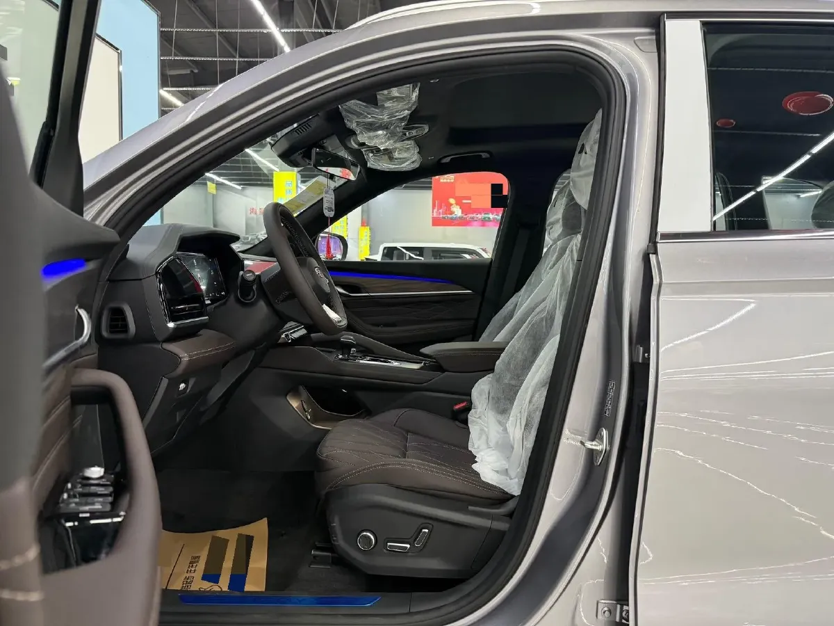 2025 Geely Monjaro 2.0T 238HP L4 8AT,autocango,china used car exporter,china ev exporter,chinese used car exporter,chinese used ev exporter