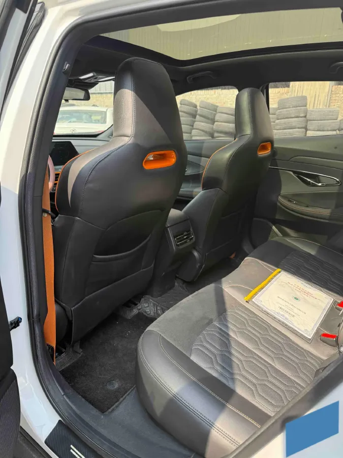 2022 ChangAn UNI-T 1.5T 188HP L4 7DCT,autocango,china used car exporter,china ev exporter,chinese used car exporter,chinese used ev exporter