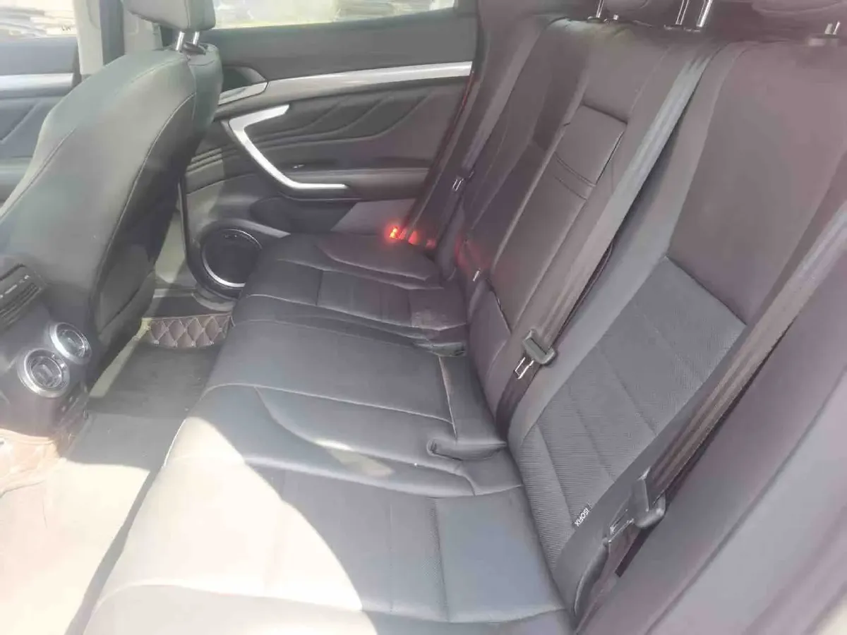 2017 WEY VV7 2.0T 234HP L4 7DCT,autocango,china used car exporter,china ev exporter,chinese used car exporter,chinese used ev exporter