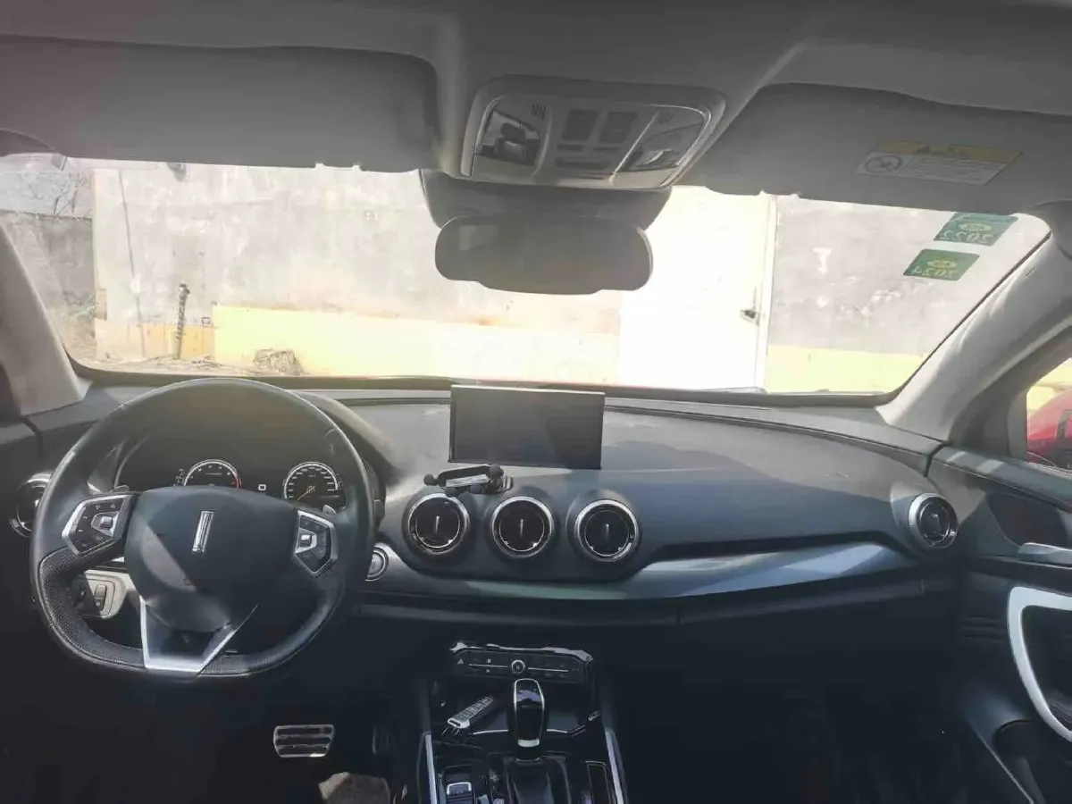 2017 WEY VV7 2.0T 234HP L4 7DCT,autocango,china used car exporter,china ev exporter,chinese used car exporter,chinese used ev exporter