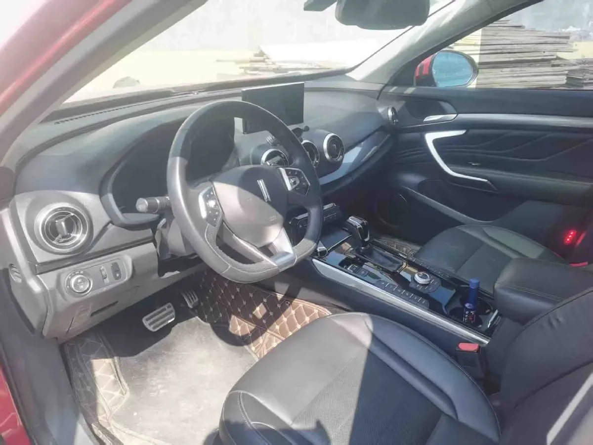 2017 WEY VV7 2.0T 234HP L4 7DCT,autocango,china used car exporter,china ev exporter,chinese used car exporter,chinese used ev exporter