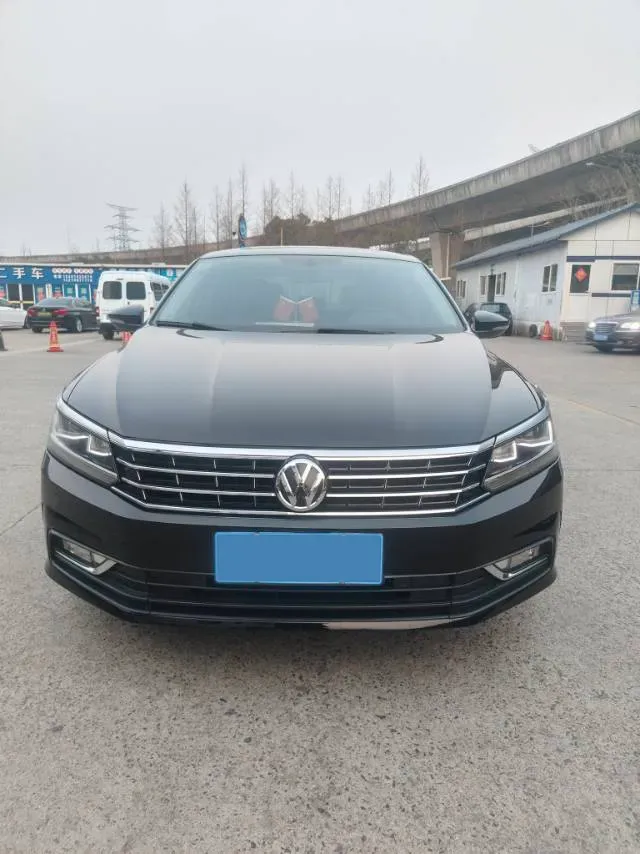 2017 Volkswagen Passat 1.8T 180HP L4 7DCT,autocango,china used car exporter,china ev exporter,chinese used car exporter,chinese used ev exporter