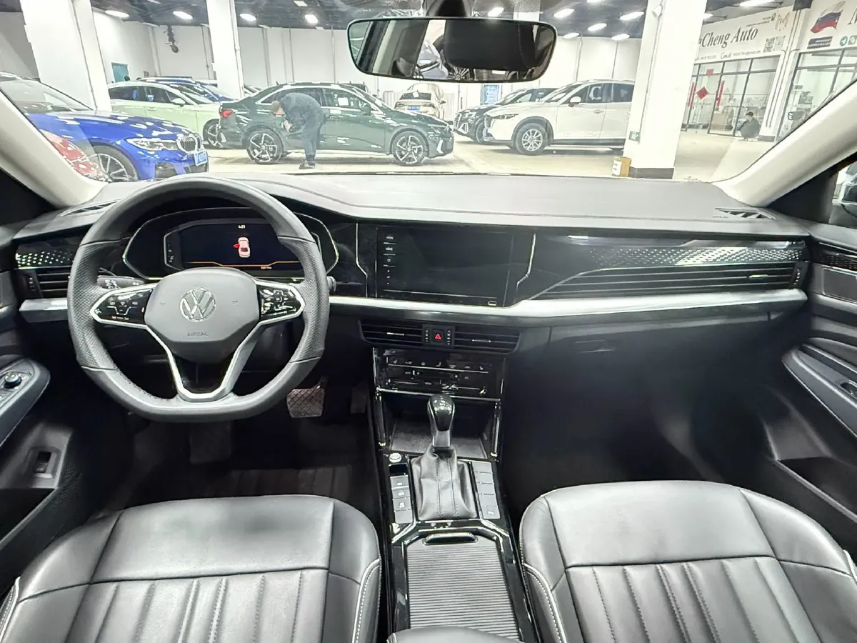 2023 Volkswagen Passat 1.4T 150HP L4 7DCT,autocango,china used car exporter,china ev exporter,chinese used car exporter,chinese used ev exporter