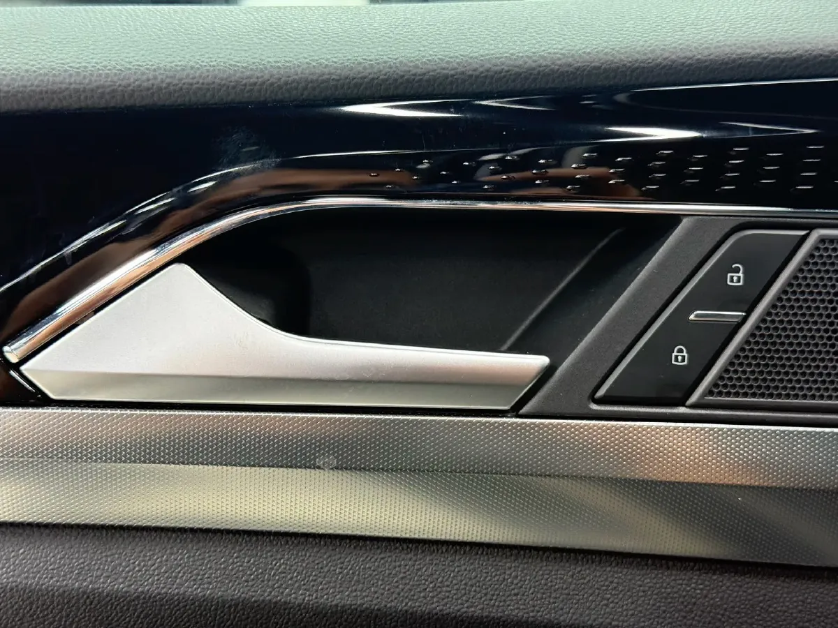 2023 Volkswagen Passat 1.4T 150HP L4 7DCT,autocango,china used car exporter,china ev exporter,chinese used car exporter,chinese used ev exporter