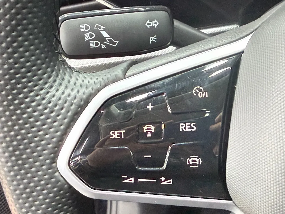 2023 Volkswagen Passat 1.4T 150HP L4 7DCT,autocango,china used car exporter,china ev exporter,chinese used car exporter,chinese used ev exporter