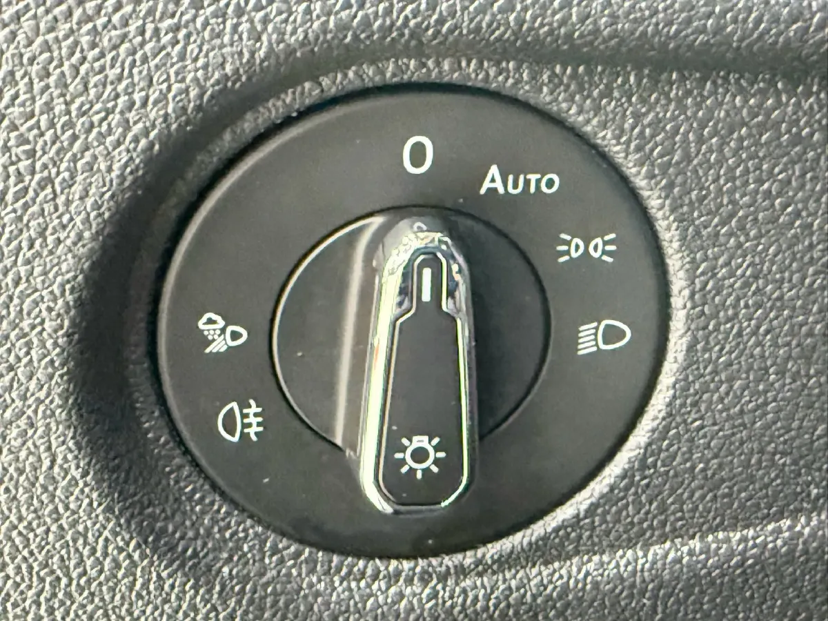 2023 Volkswagen Passat 1.4T 150HP L4 7DCT,autocango,china used car exporter,china ev exporter,chinese used car exporter,chinese used ev exporter