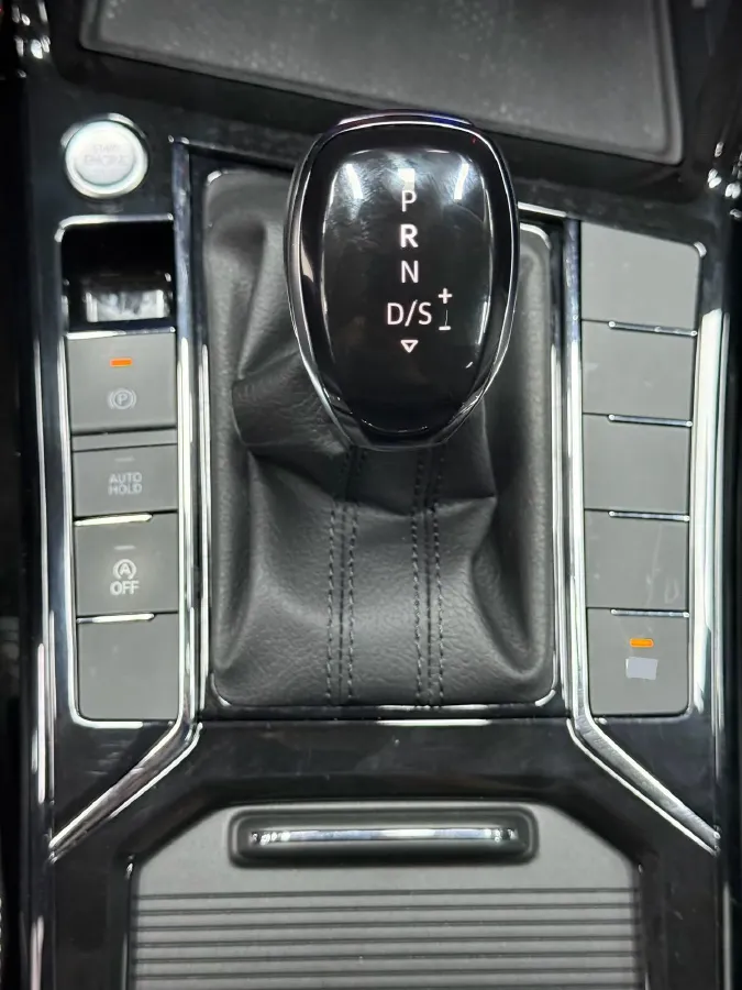 2023 Volkswagen Passat 1.4T 150HP L4 7DCT,autocango,china used car exporter,china ev exporter,chinese used car exporter,chinese used ev exporter