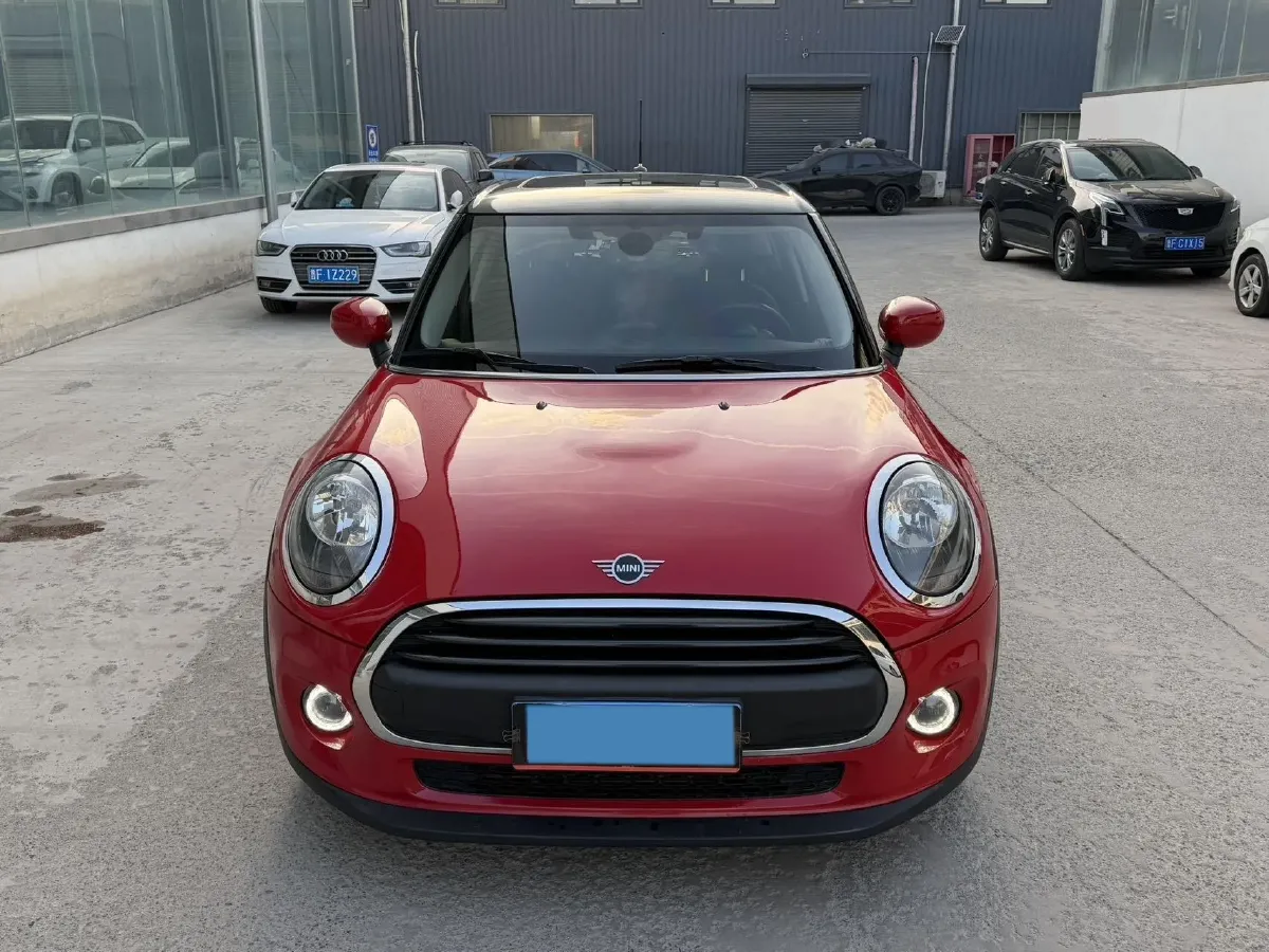 2020 MINI MINI 1.5T 102HP L3 7DCT,autocango,china used car exporter,china ev exporter,chinese used car exporter,chinese used ev exporter