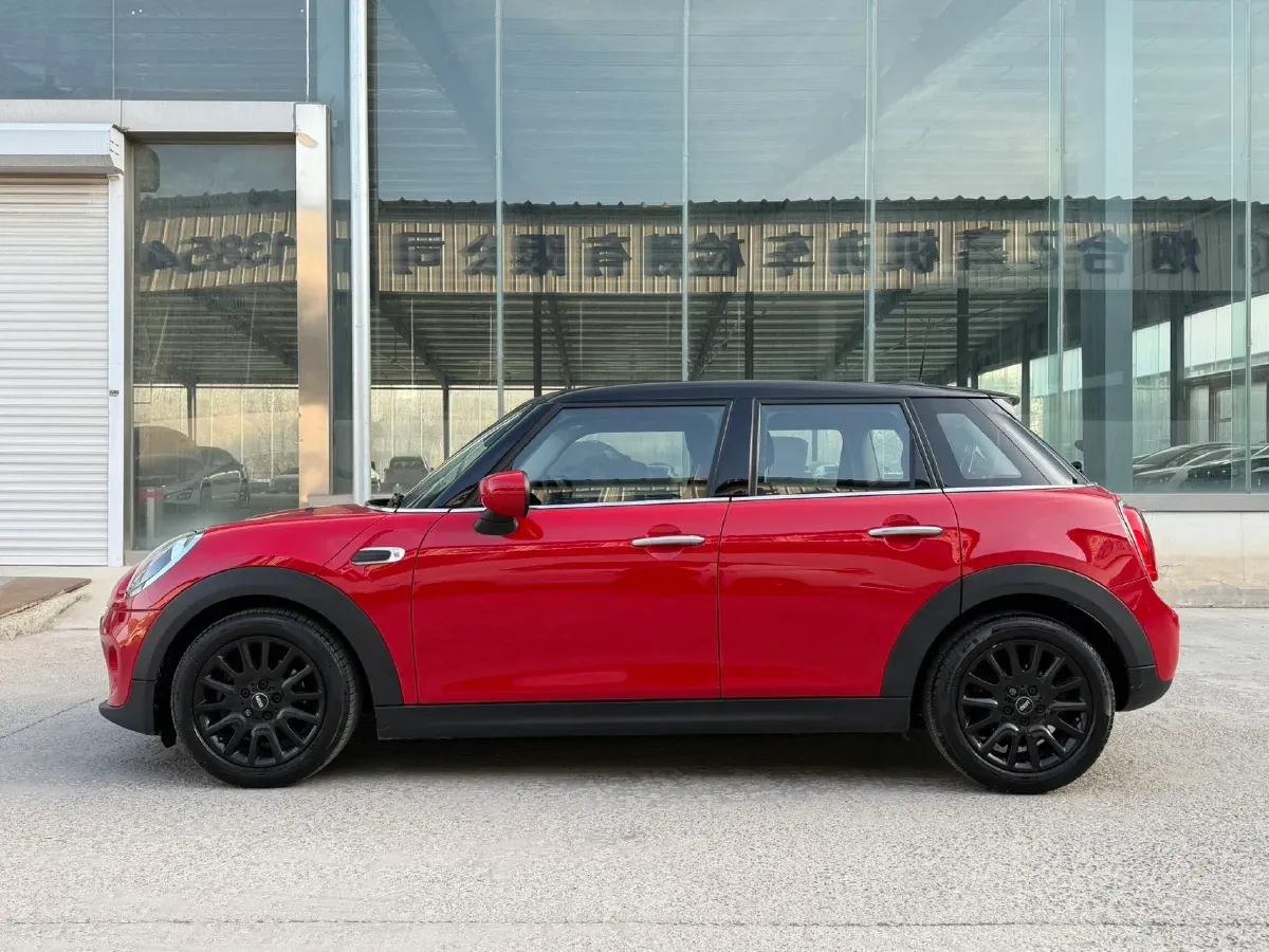 2020 MINI MINI 1.5T 102HP L3 7DCT,autocango,china used car exporter,china ev exporter,chinese used car exporter,chinese used ev exporter