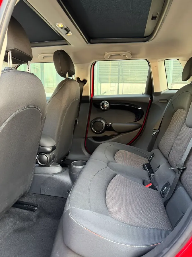 2020 MINI MINI 1.5T 102HP L3 7DCT,autocango,china used car exporter,china ev exporter,chinese used car exporter,chinese used ev exporter