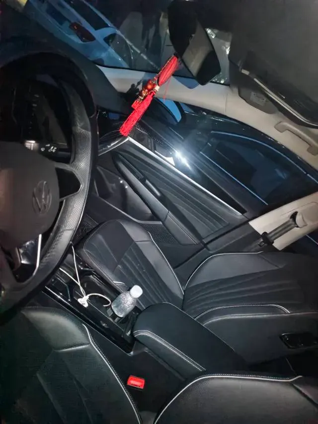 2024 Volkswagen Passat 2.0T 186HP L4 7DCT,autocango,china used car exporter,china ev exporter,chinese used car exporter,chinese used ev exporter