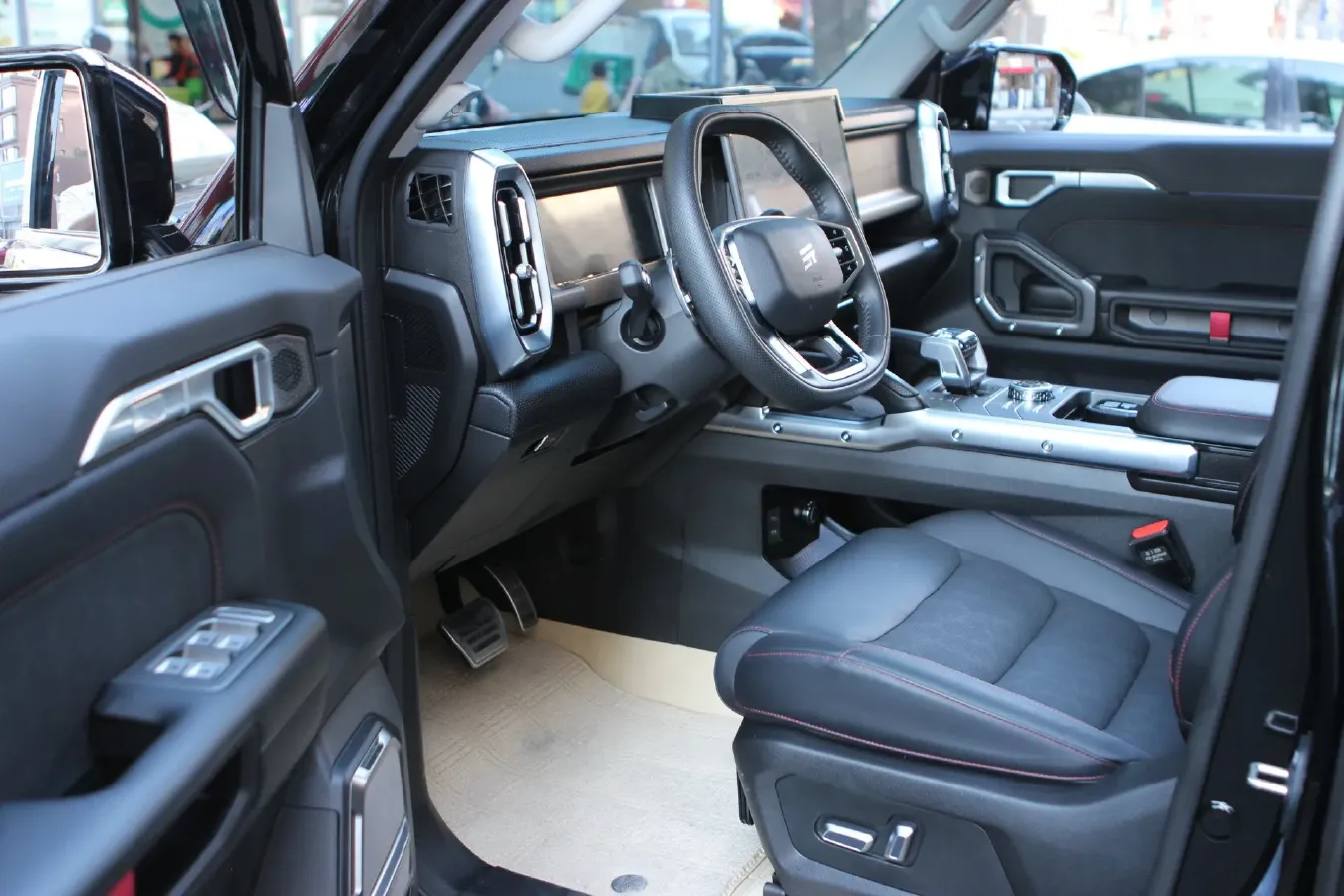 2025 Jetour Traveller 2.0T 254HP L4 8AT,autocango,china used car exporter,china ev exporter,chinese used car exporter,chinese used ev exporter