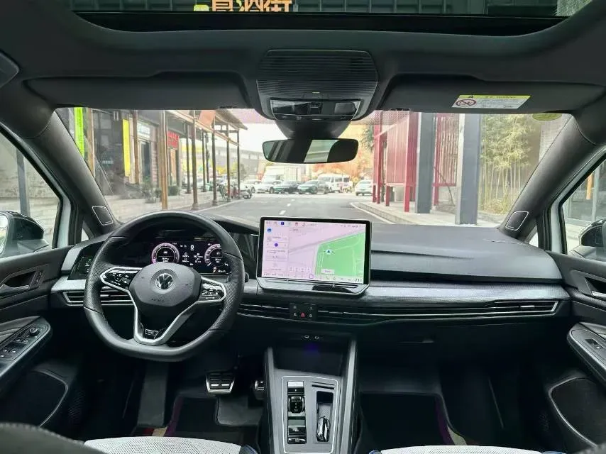 2025 Volkswagen Golf 1.5T 160HP L4 7DCT,autocango,china used car exporter,china ev exporter,chinese used car exporter,chinese used ev exporter