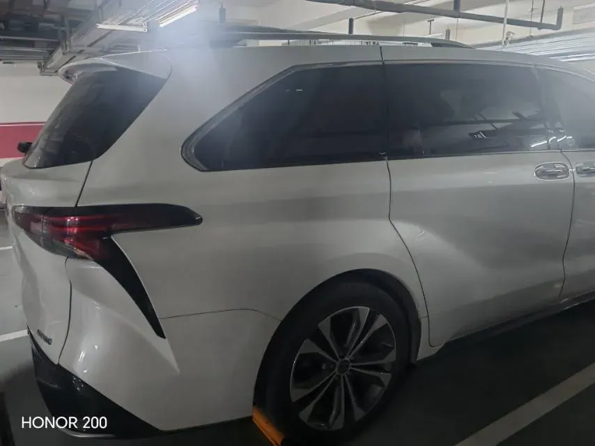 2023 Toyota Granvia 2.5L 189HP L4 E-CVT Hybrid,autocango,china used car exporter,china ev exporter,chinese used car exporter,chinese used ev exporter