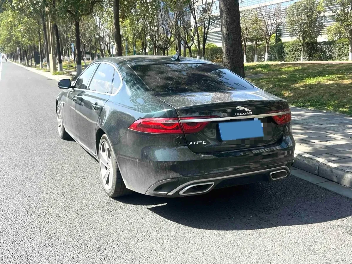 2022 Jaguar XFL 2.0T 200HP L4 8AT,autocango,china used car exporter,china ev exporter,chinese used car exporter,chinese used ev exporter