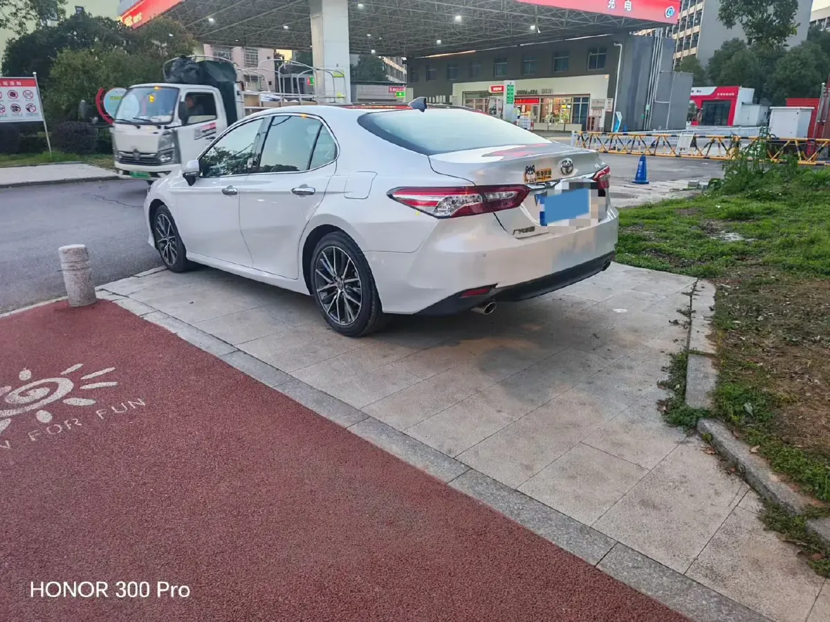 2021 Toyota Camry 2.5L 209HP L4 8AT,autocango,china used car exporter,china ev exporter,chinese used car exporter,chinese used ev exporter
