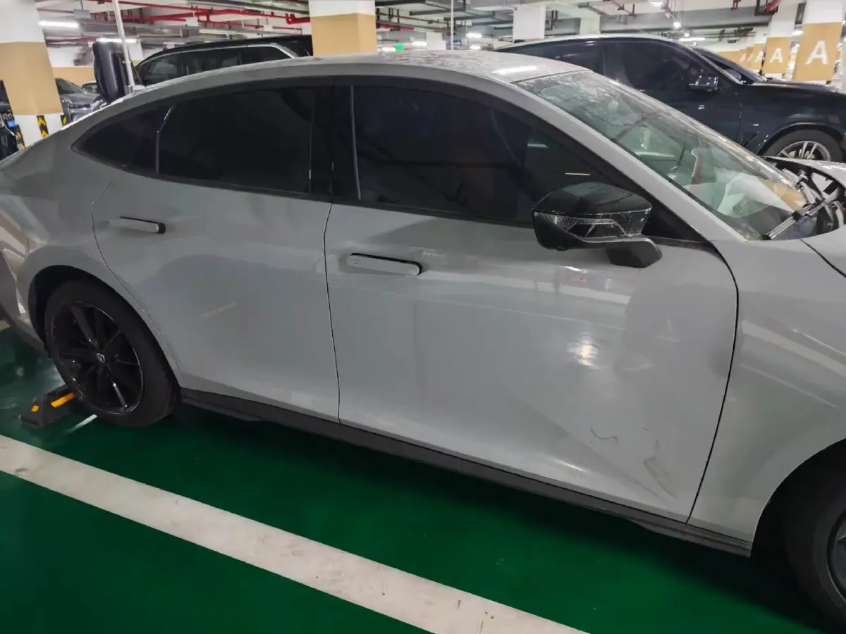 2022 ChangAn UNI-V 1.5T 188HP L4 7DCT,autocango,china used car exporter,china ev exporter,chinese used car exporter,chinese used ev exporter