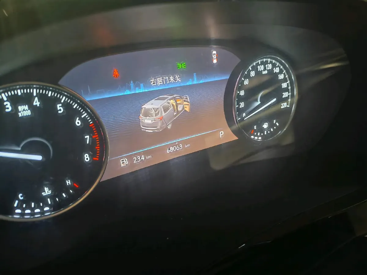 2021 Buick GL8 2.0T 237HP L4 9AT,autocango,china used car exporter,china ev exporter,chinese used car exporter,chinese used ev exporter