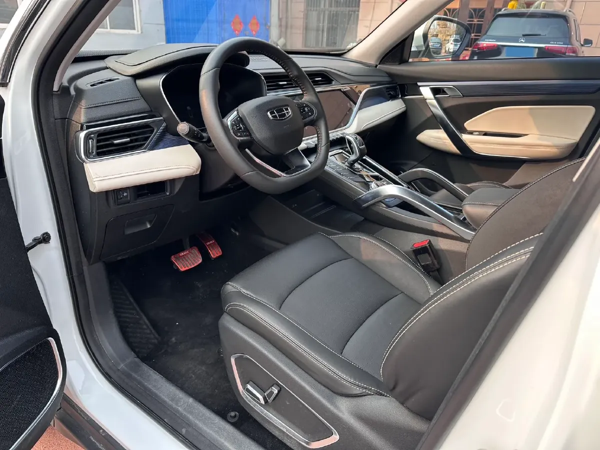 2022 Geely Azkarra 1.8T 184HP L4 7DCT,autocango,china used car exporter,china ev exporter,chinese used car exporter,chinese used ev exporter