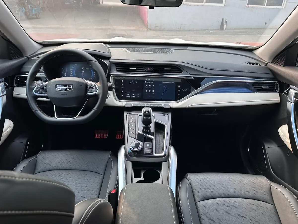 2022 Geely Azkarra 1.8T 184HP L4 7DCT,autocango,china used car exporter,china ev exporter,chinese used car exporter,chinese used ev exporter