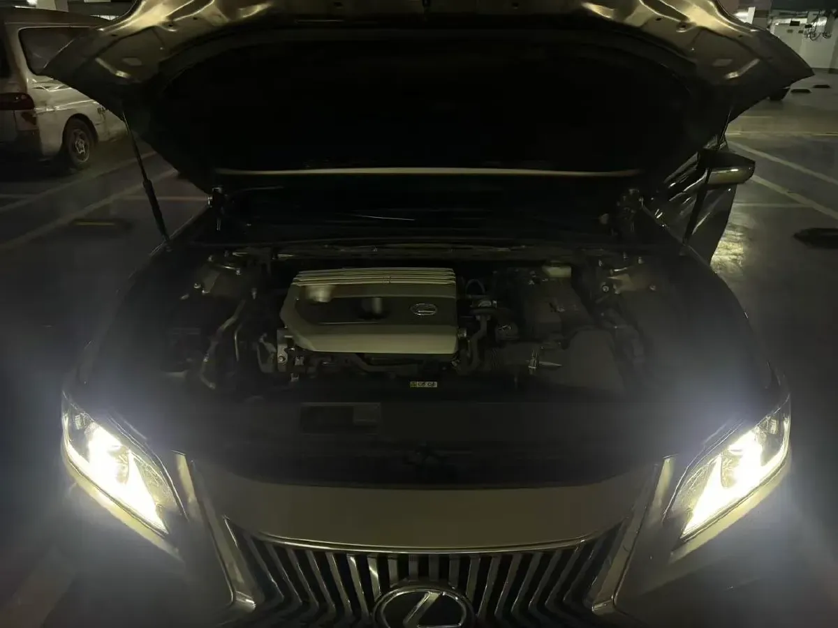 2020 Lexus ES 2.0L 173HP L4 CVT,autocango,china used car exporter,china ev exporter,chinese used car exporter,chinese used ev exporter