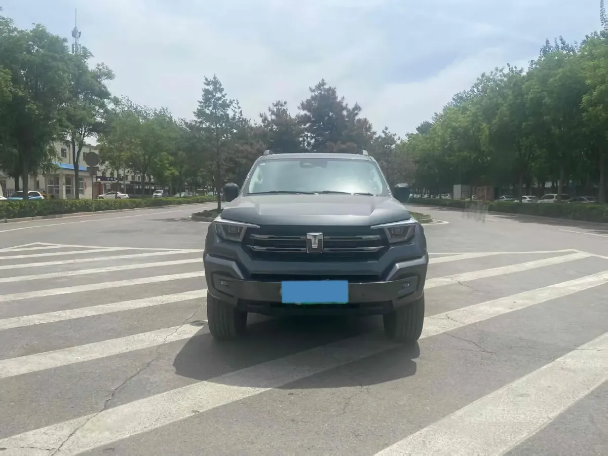 2024 Tank 400 2.0T 252HP L4 9AT PHEV 36.7/37.1KWH,autocango,china used car exporter,china ev exporter,chinese used car exporter,chinese used ev exporter